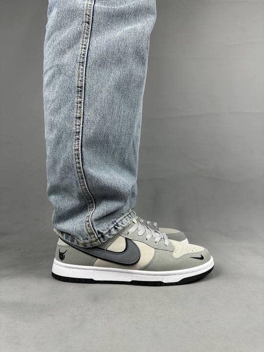 Nike Dunk Venom Grey