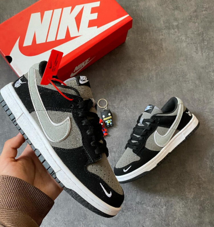 Nike Dunk Venom Black