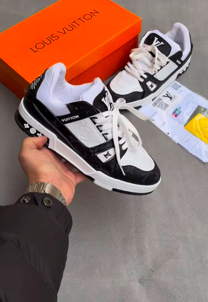 LV Black
