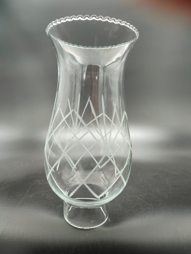 AVİZE LAMBA CAMI. KÜÇÜK ,ŞEFFAF DEKORLU( E.14) (Alt çap: 4,50cm- h: 17,50cm)