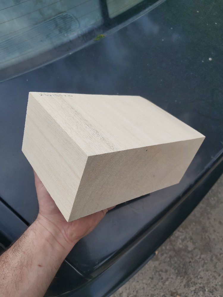 Ayous ağacı - 10 x 15.5 x 23 