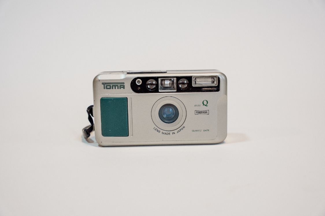 Toma Mini Q Panorama Quartz Date 35mm Film Fotoğraf Makinesi