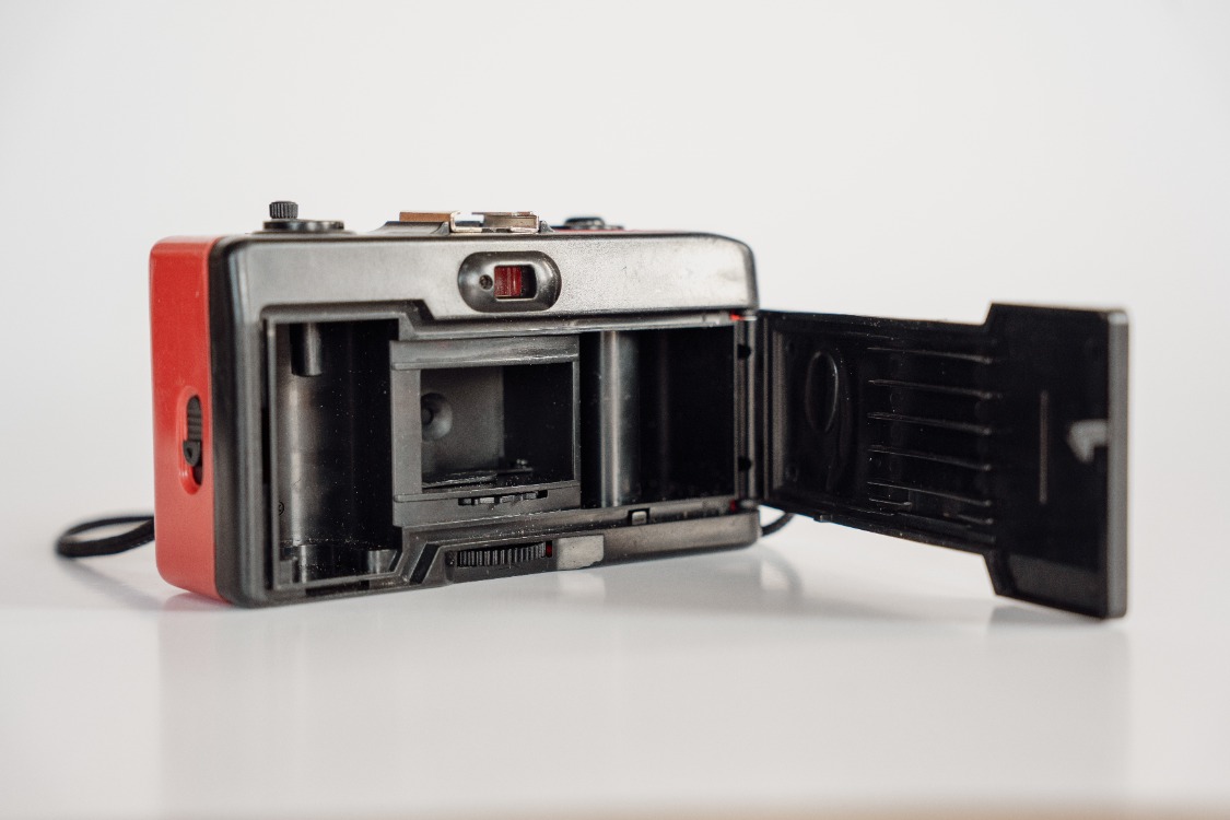 Moral PC-606 Analog Fotoğraf Makinesi