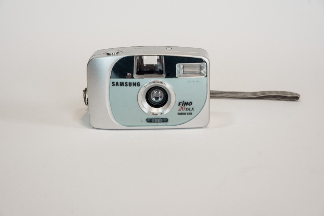 Samsung Fino 20 DLX Quartz Date 35mm Film Fotoğraf Makinesi