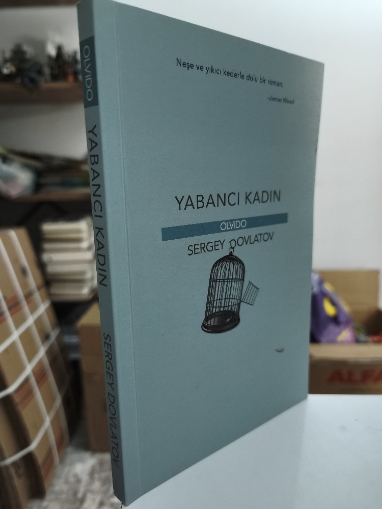 Yabancı Kadın