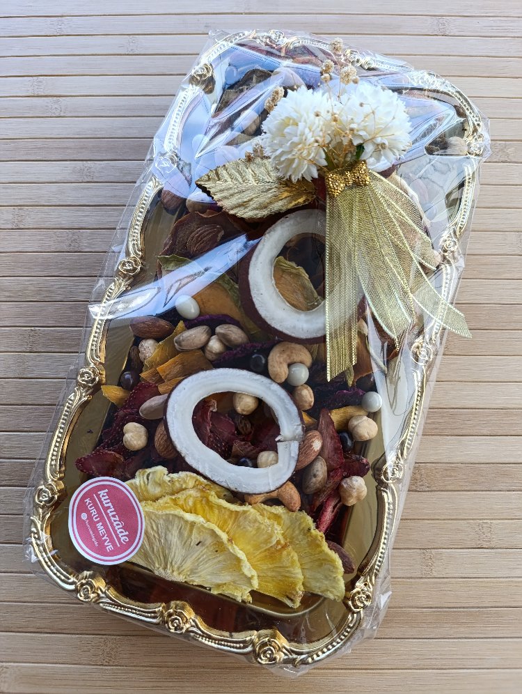 Hediyelik Kuru Meyve ve Kuruyemiş Tabağı