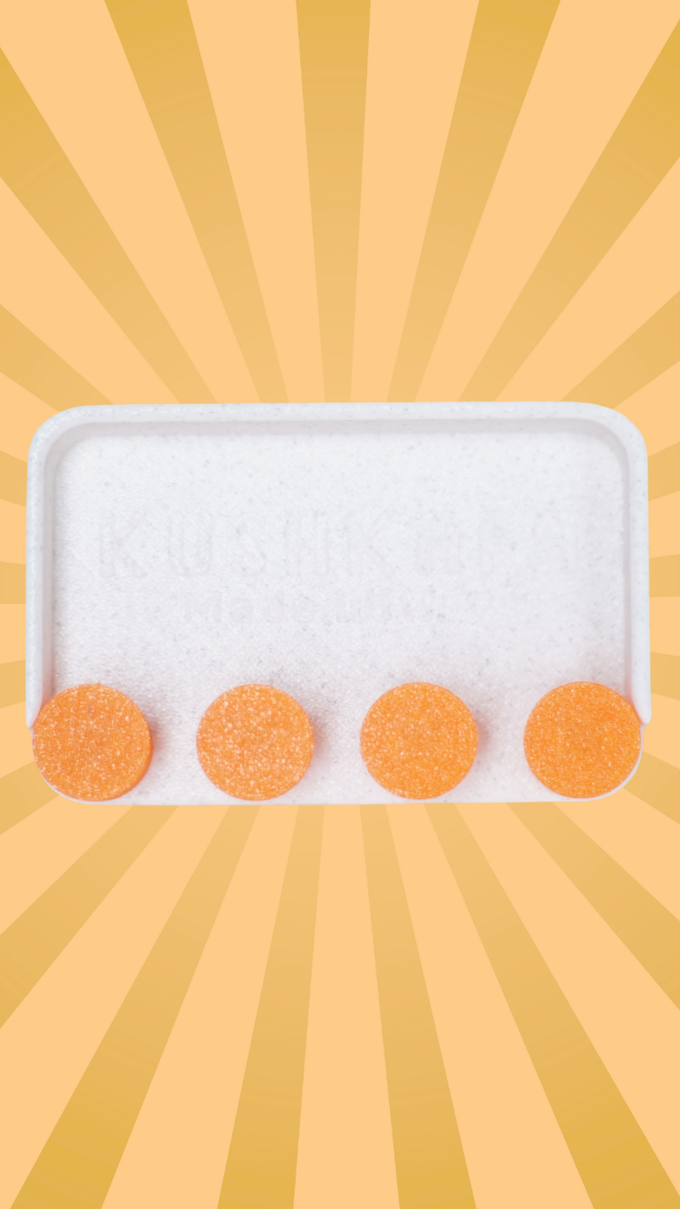 KushKafa Yapışkanlı Diş Fırçalık – Delmesiz Hava Alan Duvar Tipi Banyo Aksesuarı - ORANGE