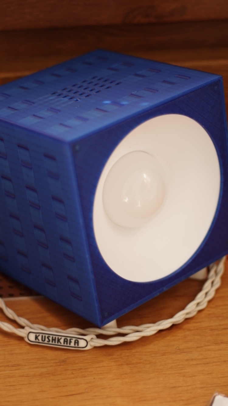 KushKafa 2000's Blue - Retro Endüstriyel Ambiyans Aydınlatma – Dekoratif Işık