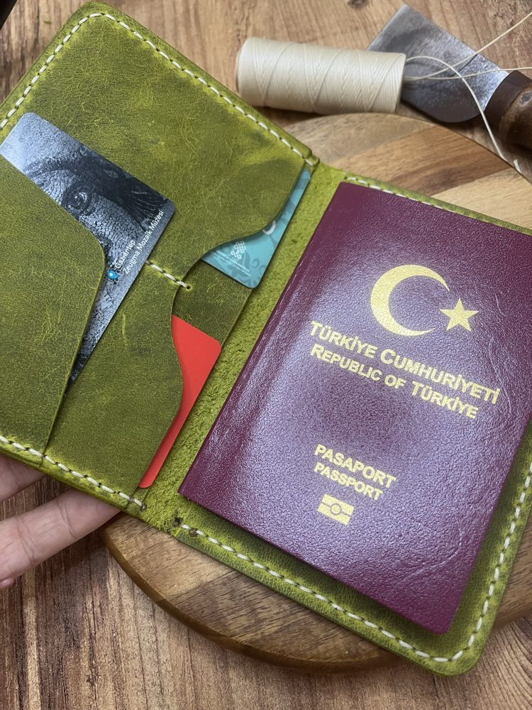 Limon Yeşili El Yapımı Pasaport Kılıfi