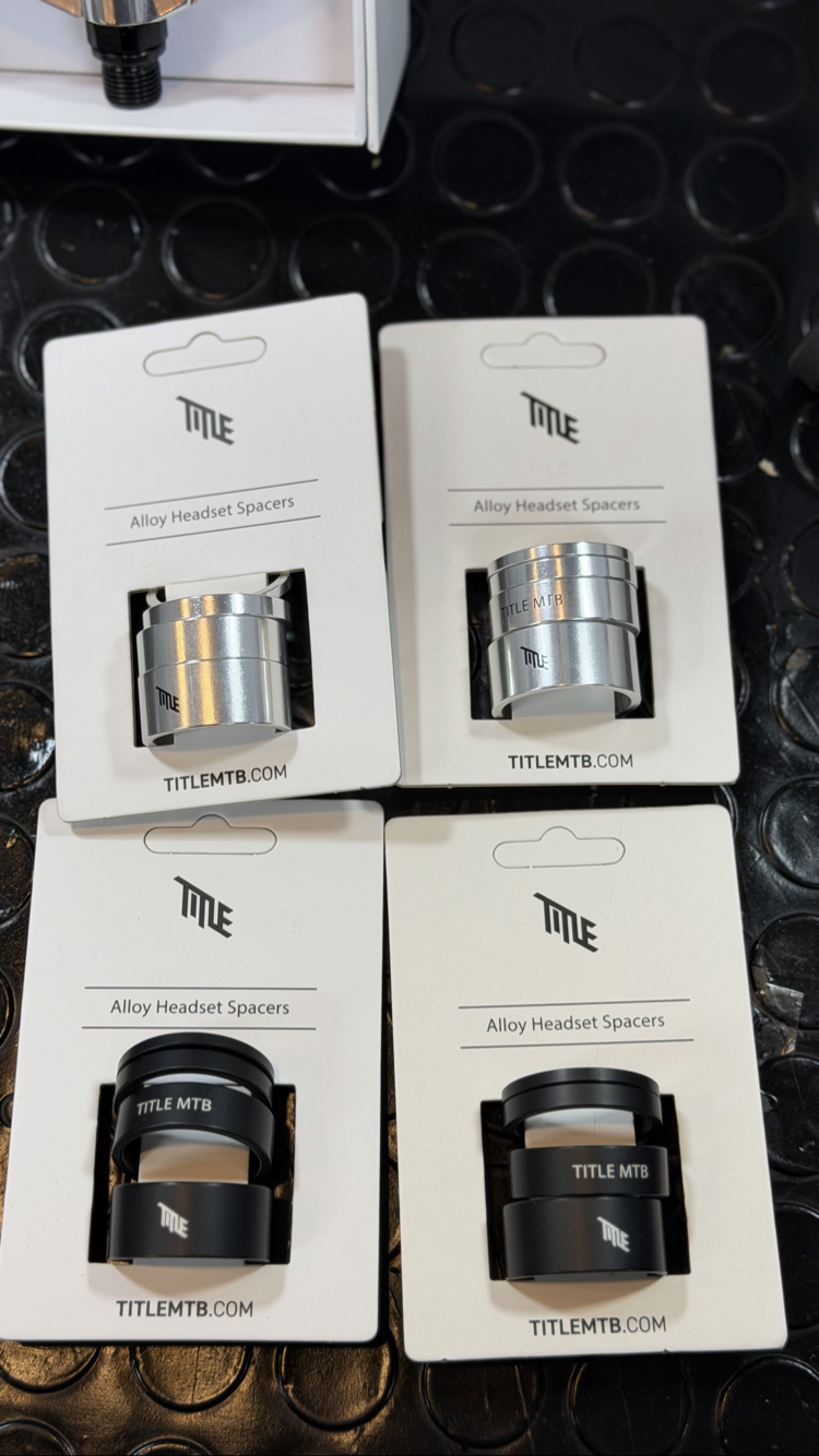 TİTLE SPEACER SET
