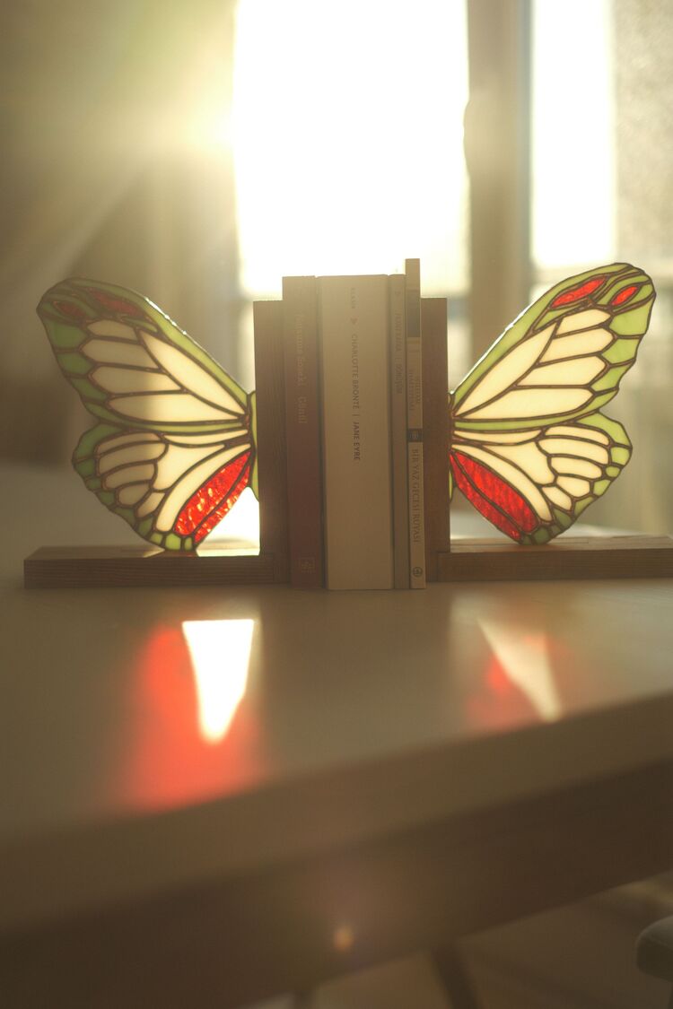 Kitap Destekleyici (Tek Kanat)