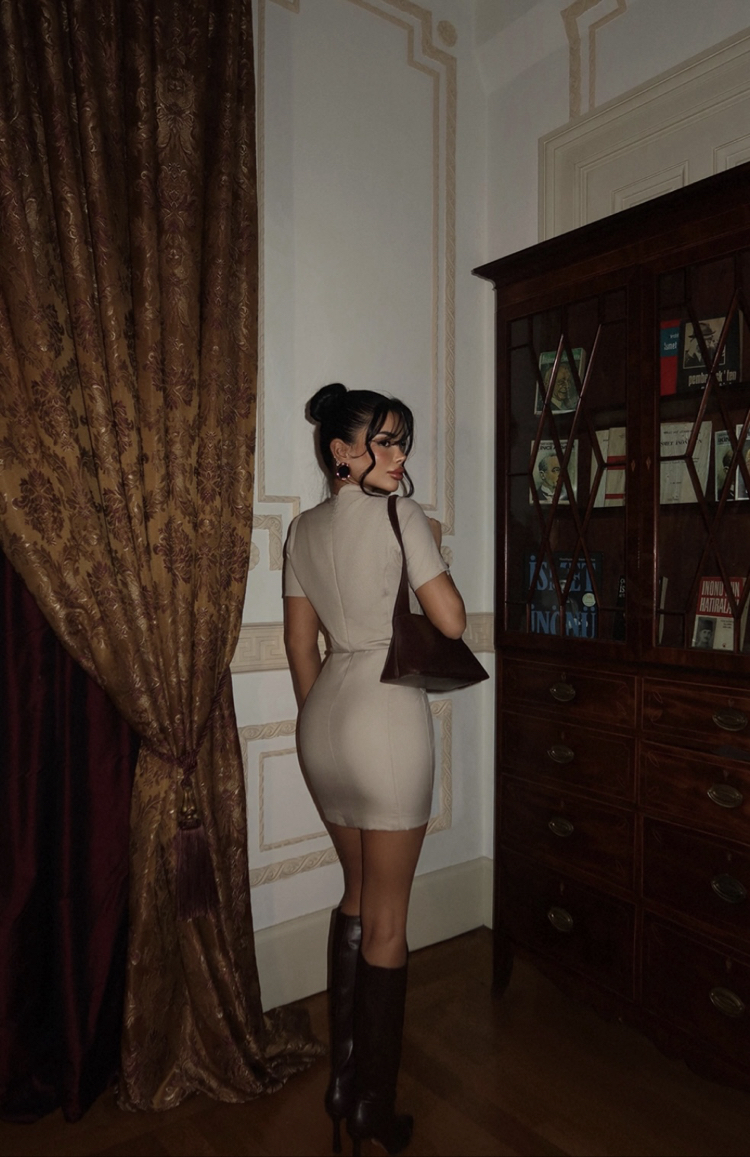 krem mini elbise