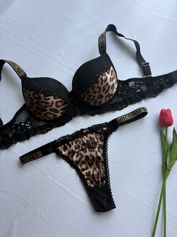 VİCTORİA’S SECRET LEOPAR TAKIM