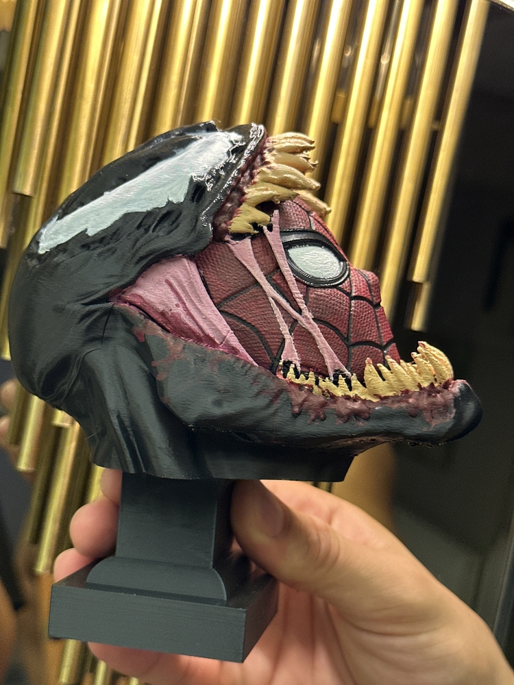 Venom vs Spider-Man 3D Büst | El Yapımı Koleksiyon Figürü