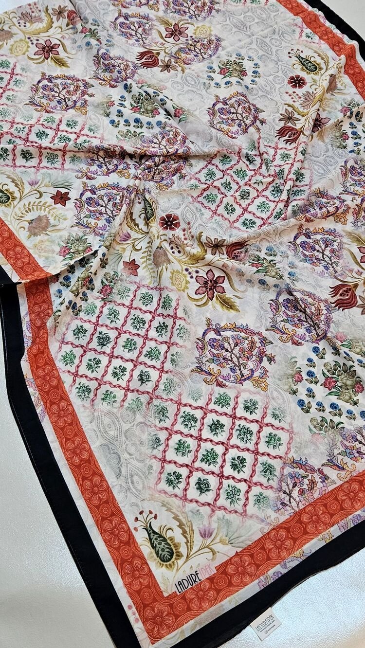 Ladure İpek Butik Şal 