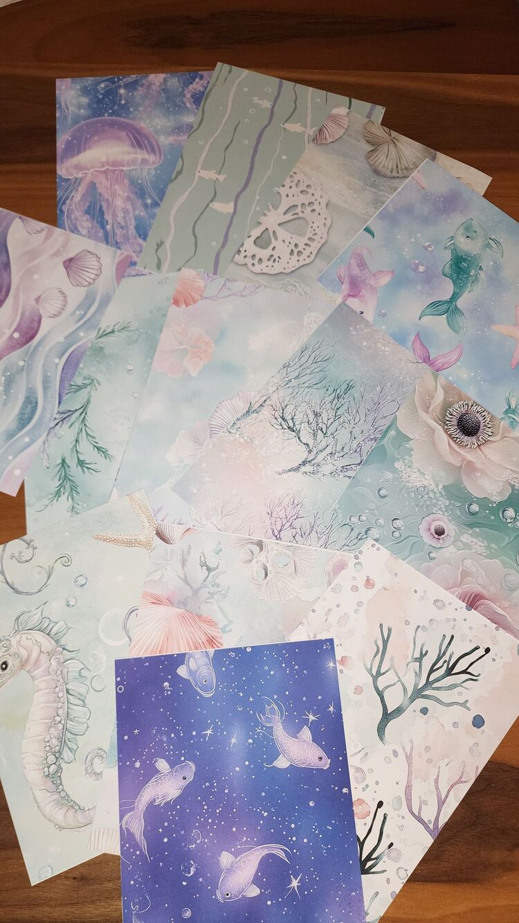Underwater World (Background) (16 Sayfa)