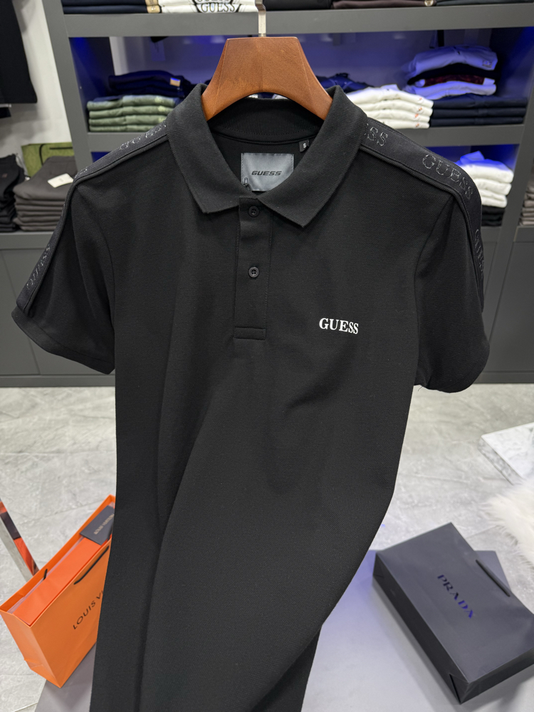 Guess Omuz Detaylı Premium Polo Yaka -Siyah