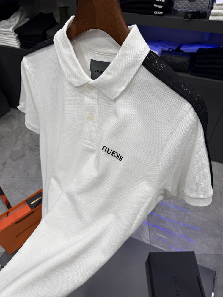 Guess Omuz Detaylı Premium Polo Yaka -Beyaz