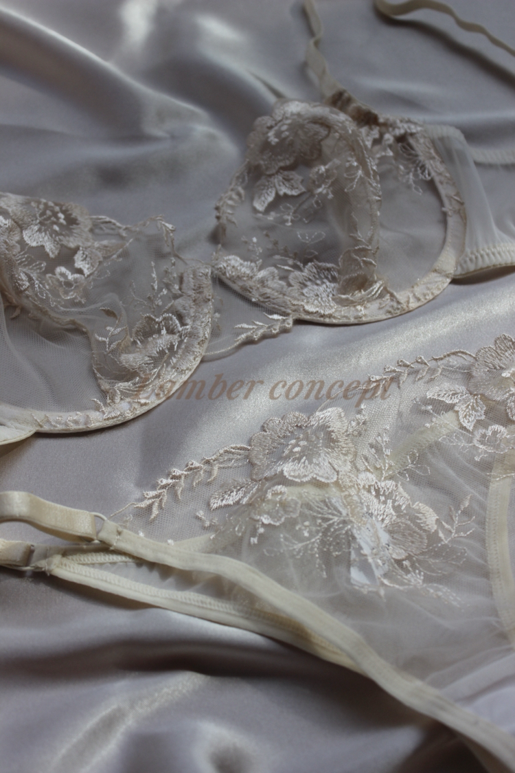 Vintage Rose Bra Set