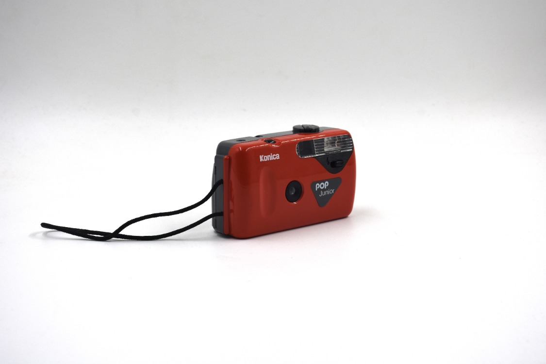 Konica Pop Junior 35 mm Analog Fotoğraf Makinesi
