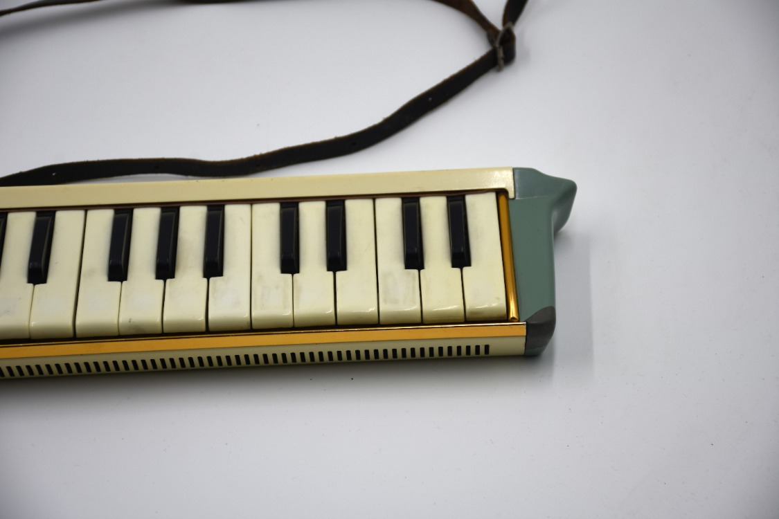 Suzuki MELODION A-27