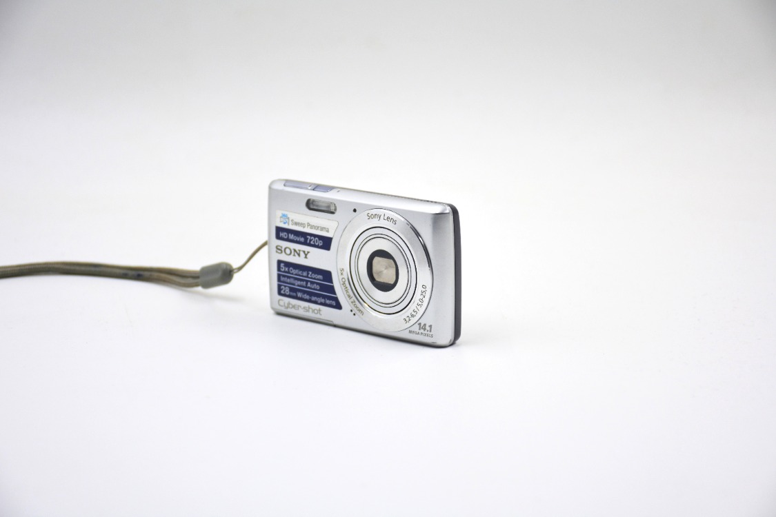 SONY Cyber-shot DSC-W620 Dijital Fotoğraf Makinesi ve Warg Leather Deri Kılıf