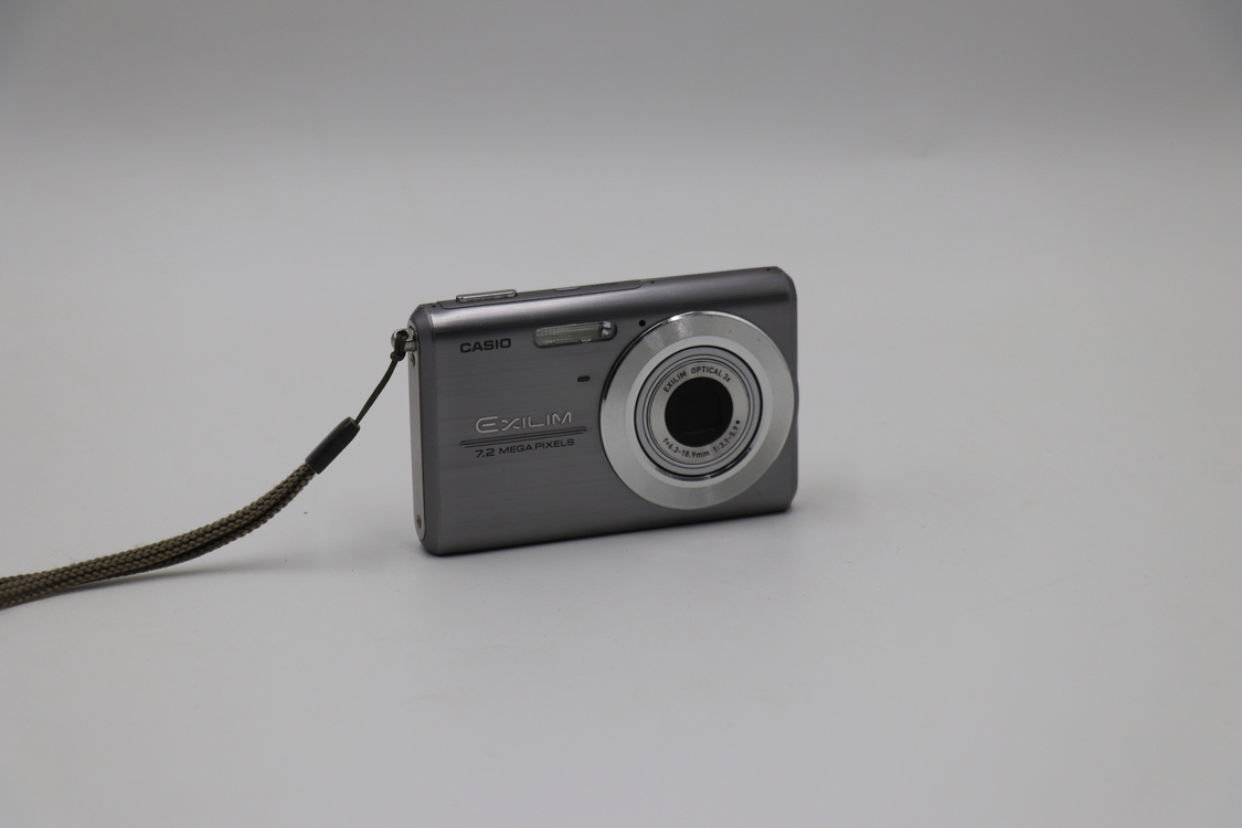 Casio Exilim EX-75 Dijital Fotoğraf Makinesi