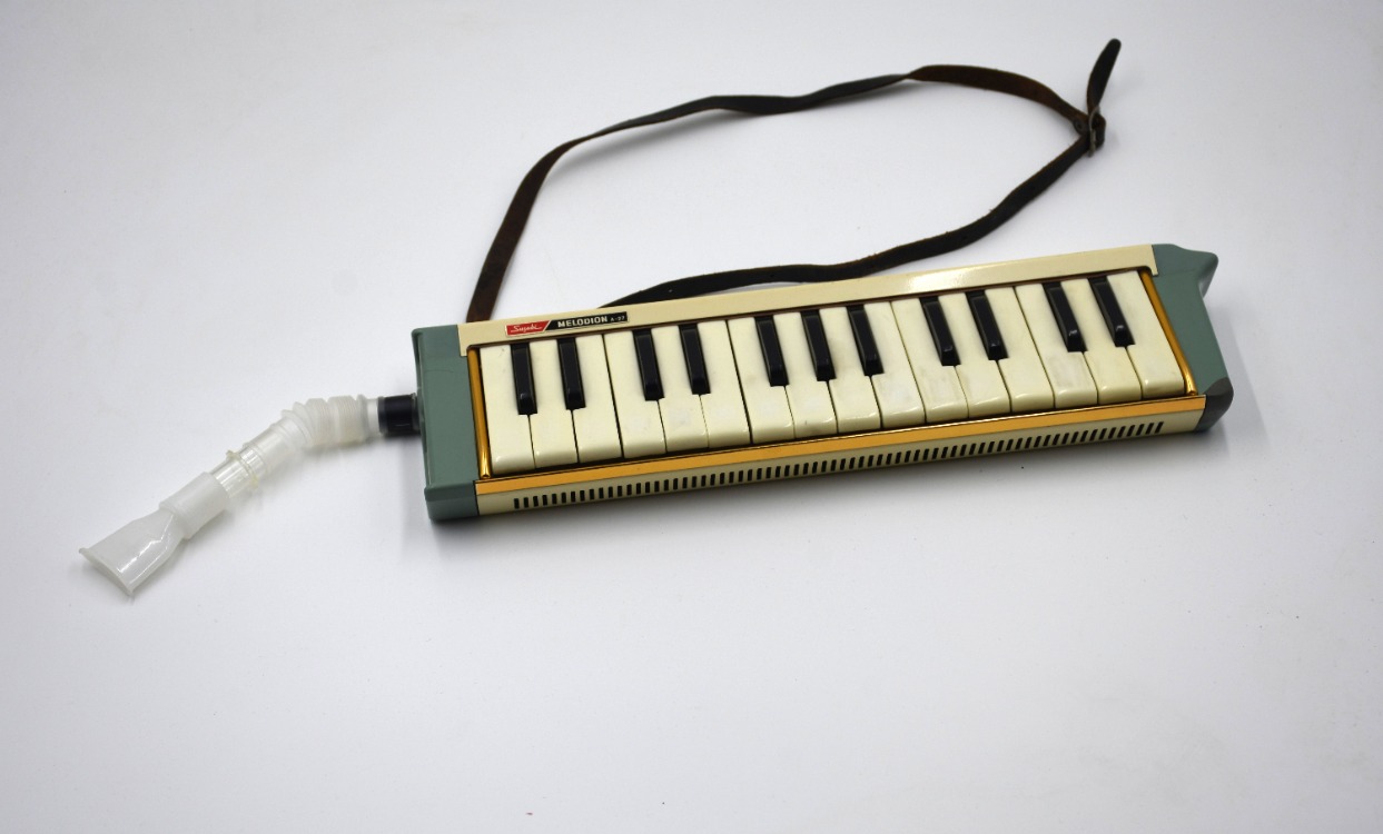 Suzuki MELODION A-27