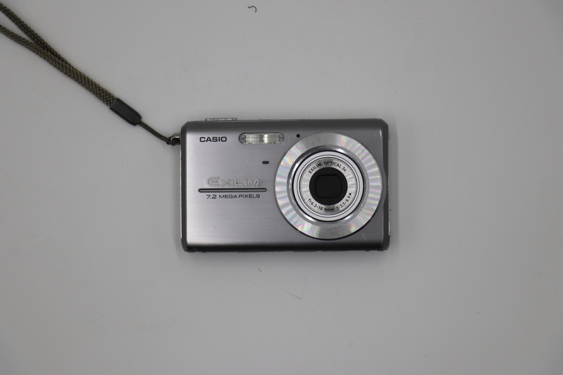 Casio Exilim EX-75 Dijital Fotoğraf Makinesi