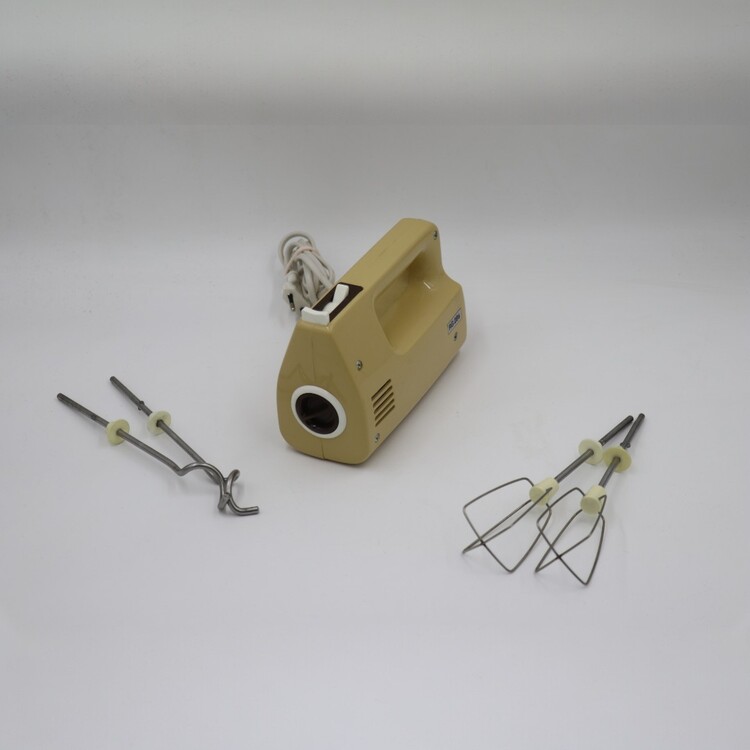 AKA Electric, Handmixer CB 301