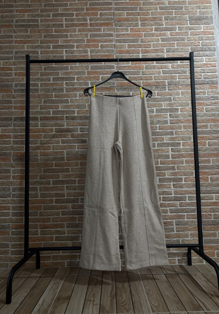 Taş Rengi Triko Geniş Paça Pantolon – Dikiş Detaylı