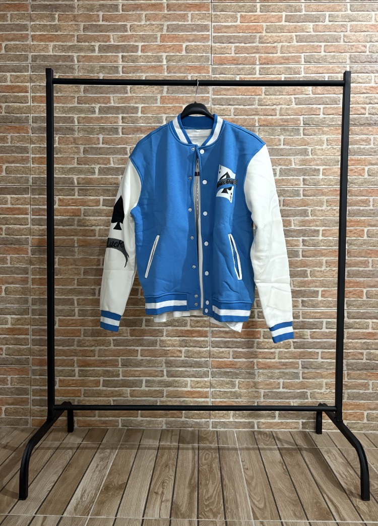 Mavi-Beyaz Kolej Ceketi – Unisex “Make Your Own Luck” Tasarım