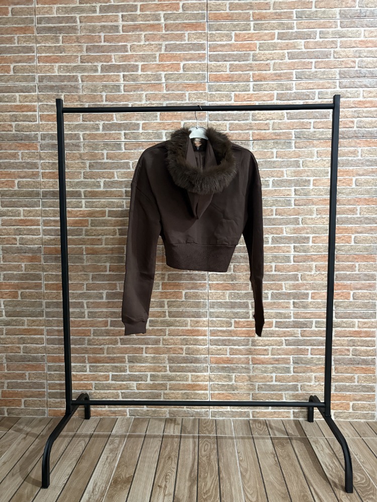 Kahverengi Kürk Detaylı Crop Hoodie – Fermuarlı Kapüşonlu