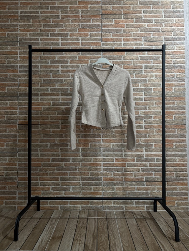 Taş Rengi Triko Crop Hırka – Altın Düğme Detaylı