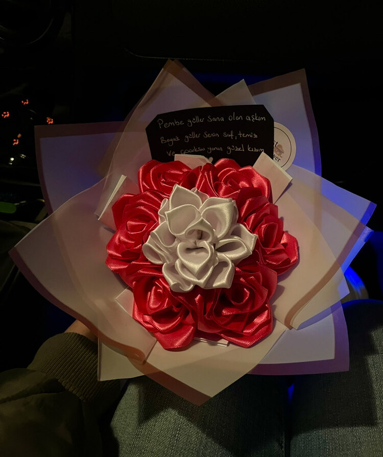 Lotuslu Özür Buketi 