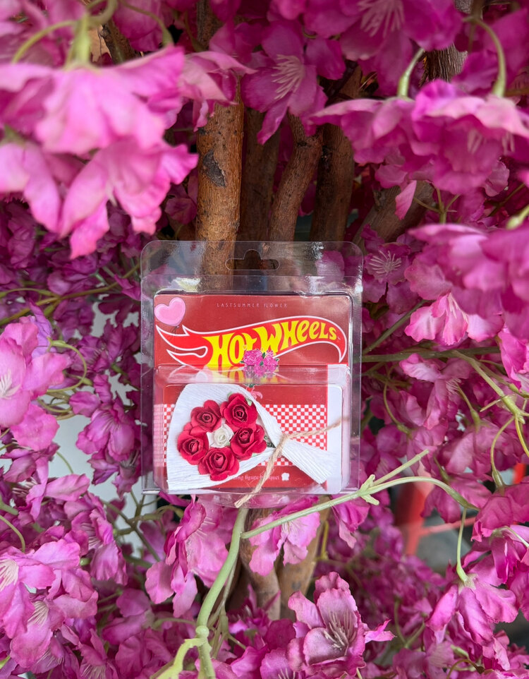 HOT WHEELS Özel Tasarım Çiçek(Kırmızı)