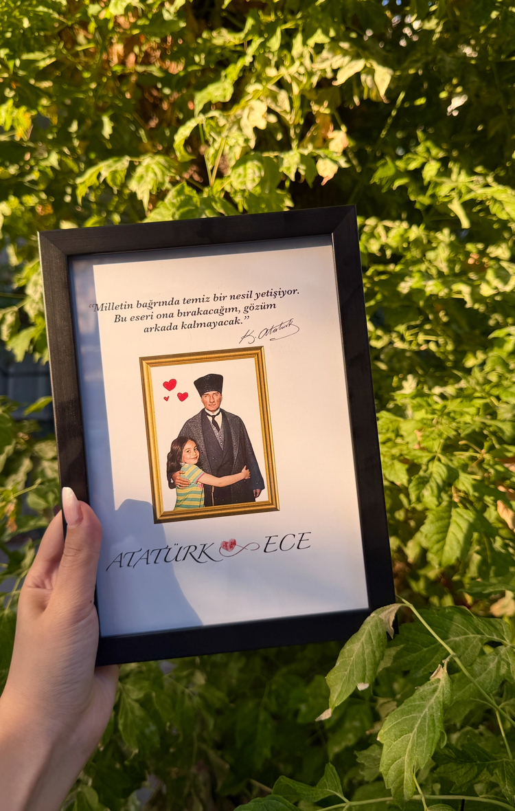 Kişiye Özel Sarılmalı Atatürk Tablosu 