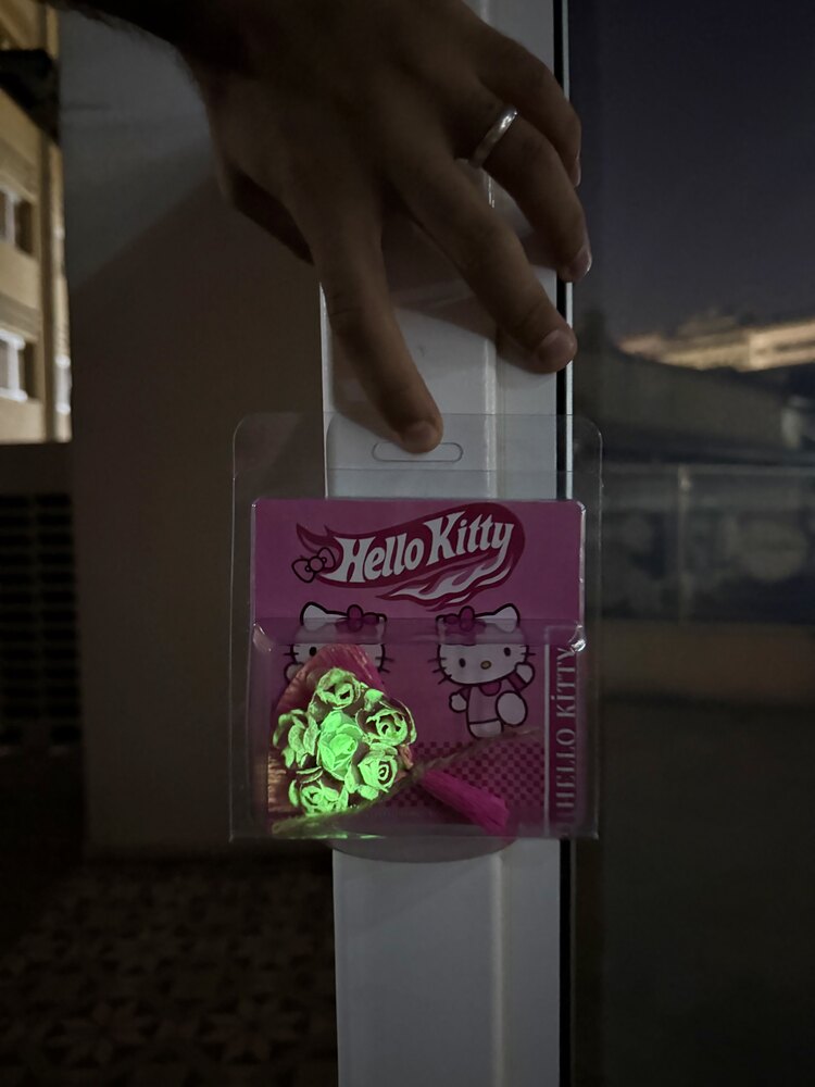  Karanlıkta Parlayan Çiçek Tasarımlı HOTWHEELS