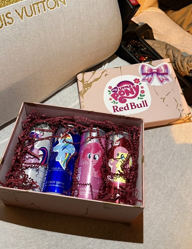 My Little Pony Red Bull Kutusu 