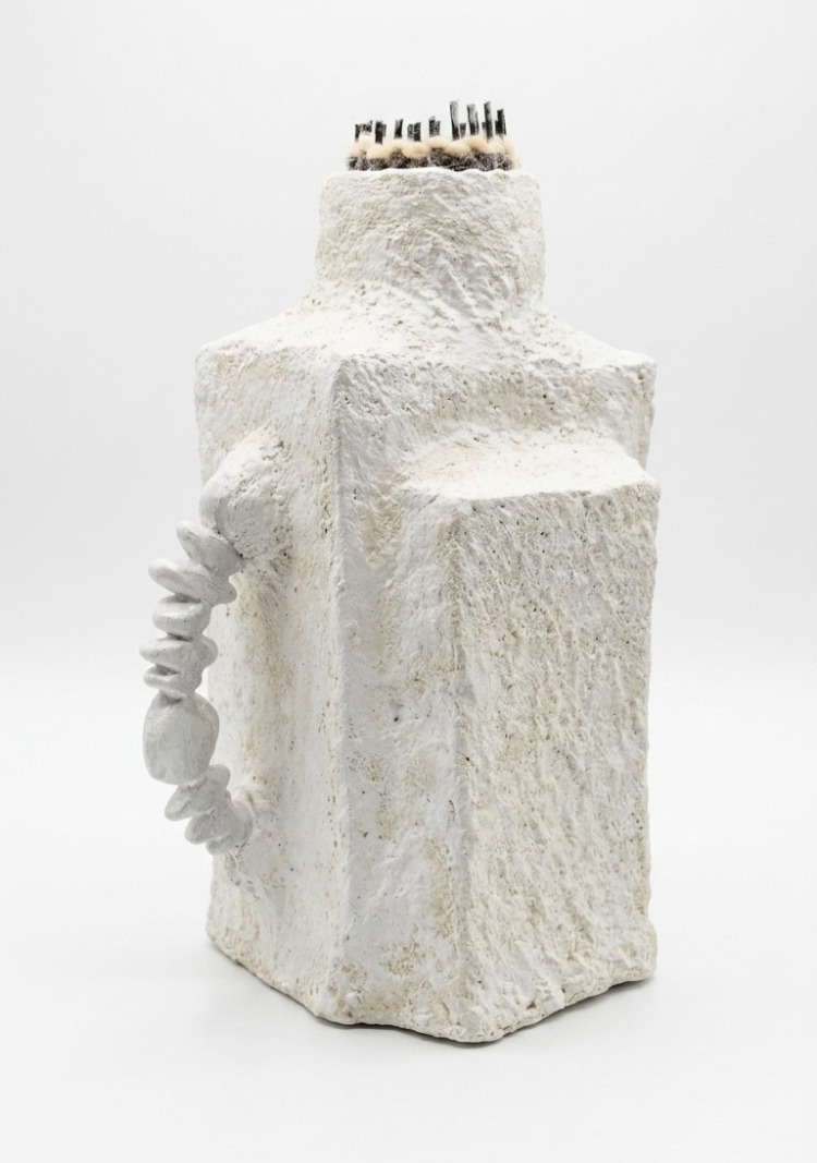 Paper Clay Vazo