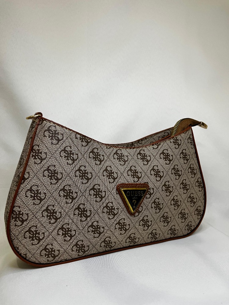Guess Model Çanta