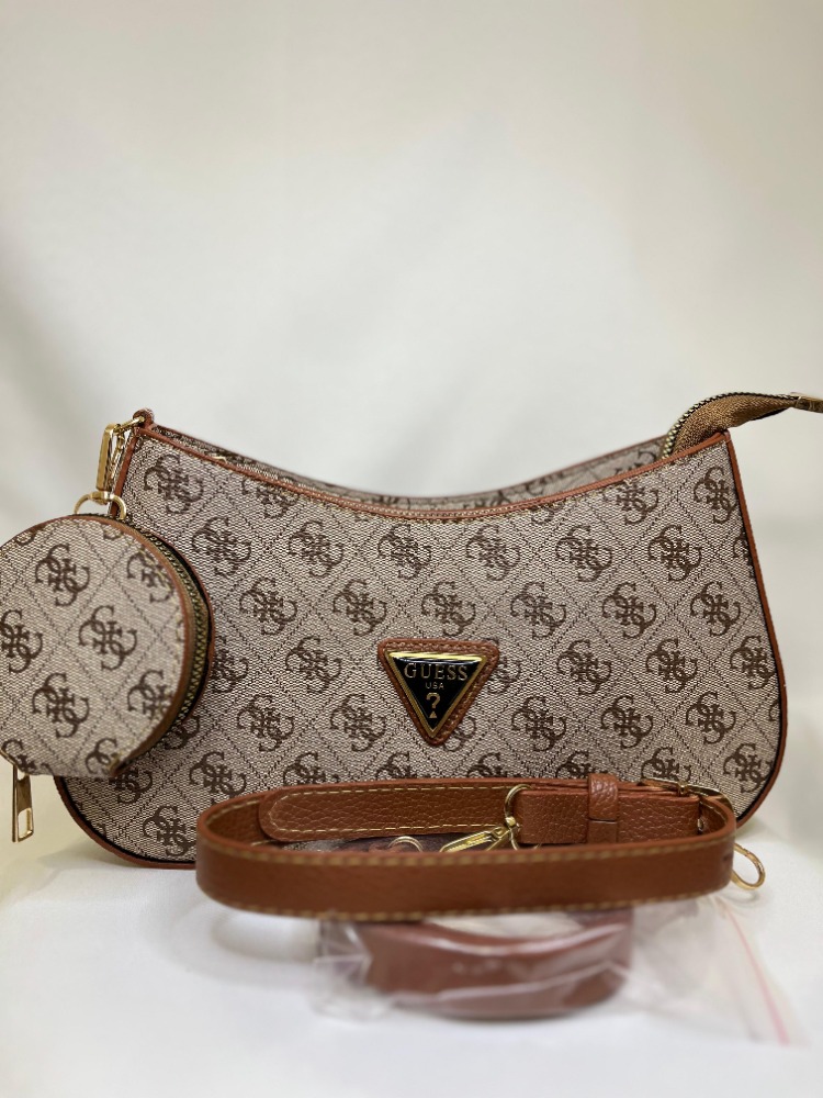 Guess Model Çanta