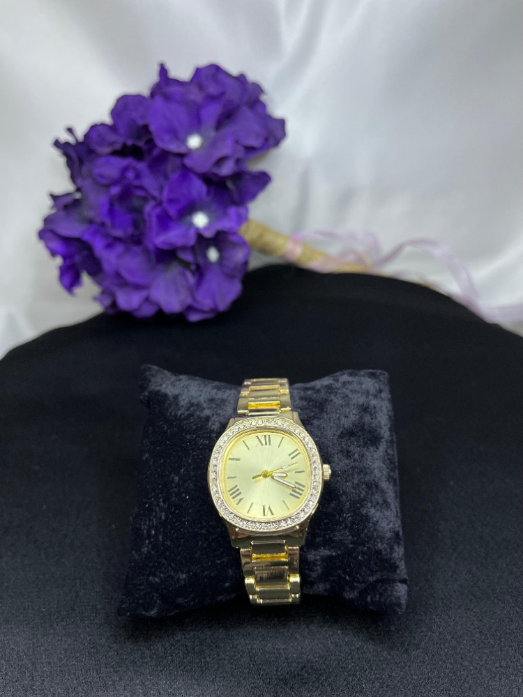 Gold Taşlı Saat