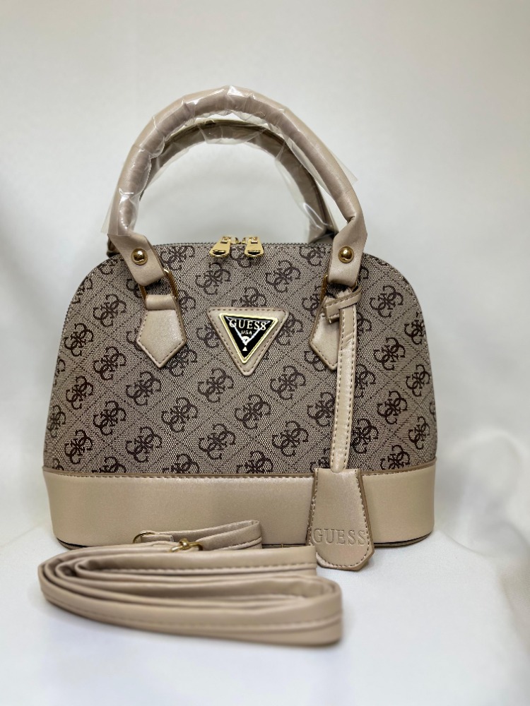 Guess Model Çanta