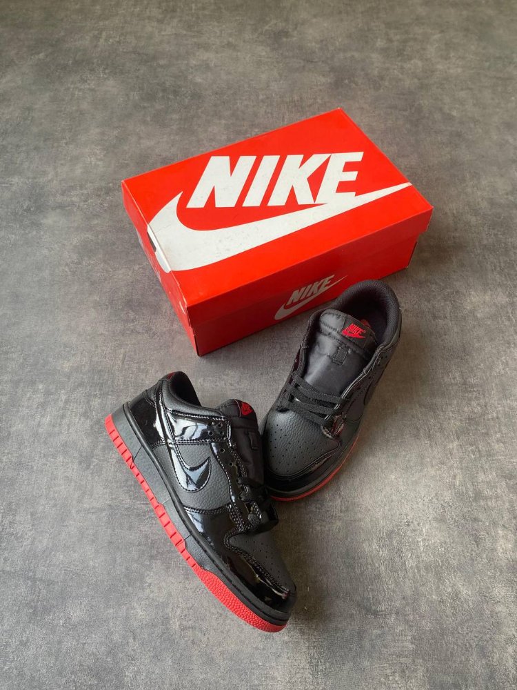 Nike dunk low mafia