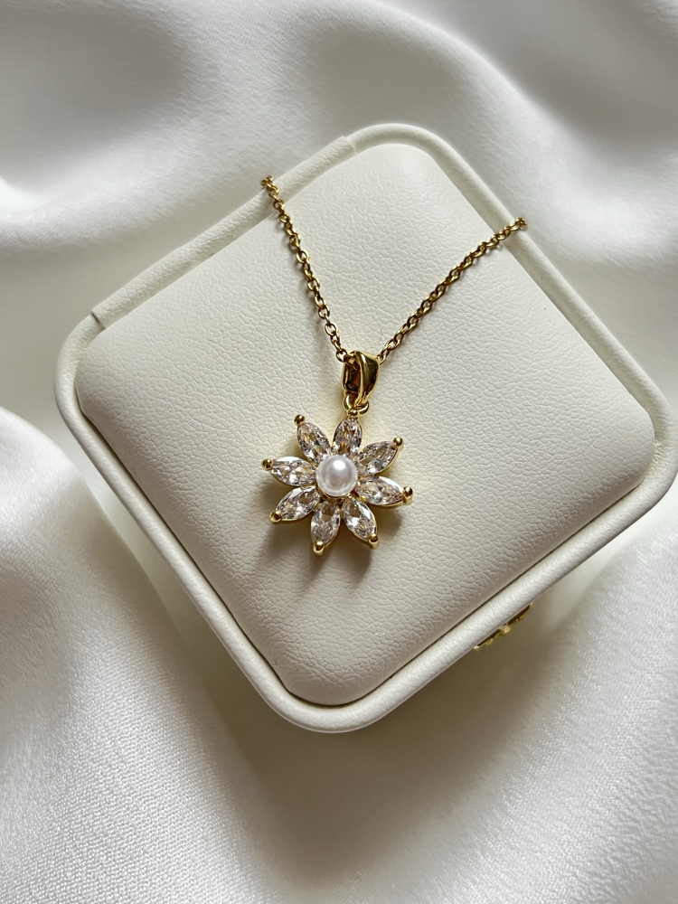 Gold Çiçek Model Çelik Kolye (45 cm)