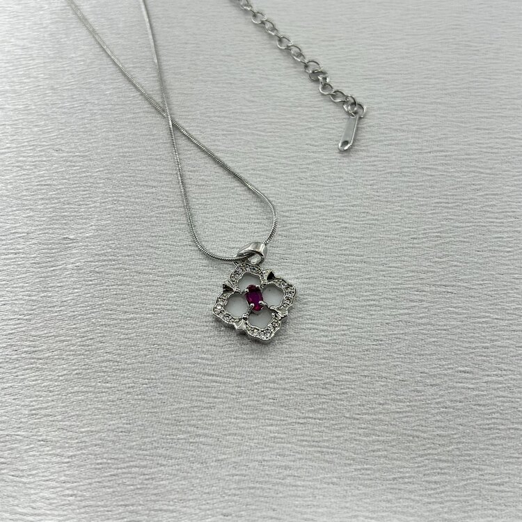 Gümüş Vintage Çelik Kolye
