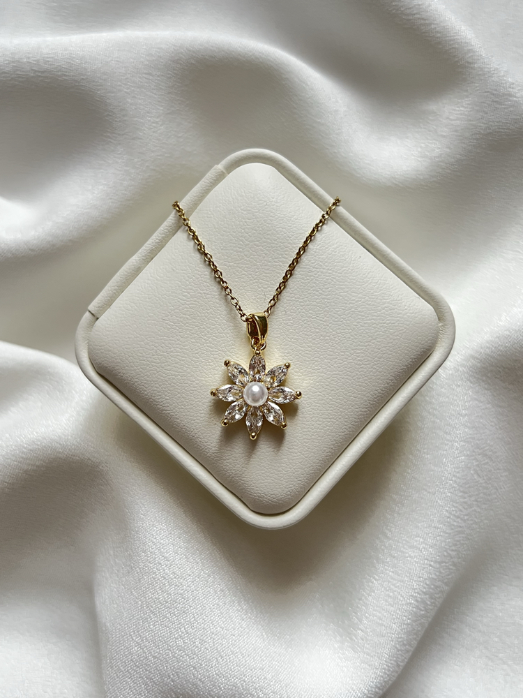 Gold Çiçek Model Çelik Kolye (45 cm)