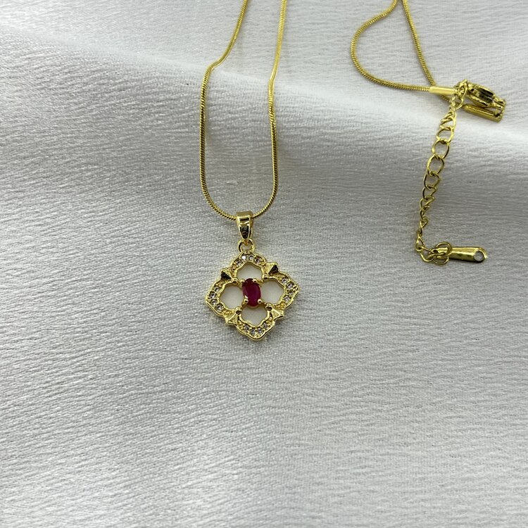 Gold Vintage Çelik Kolye