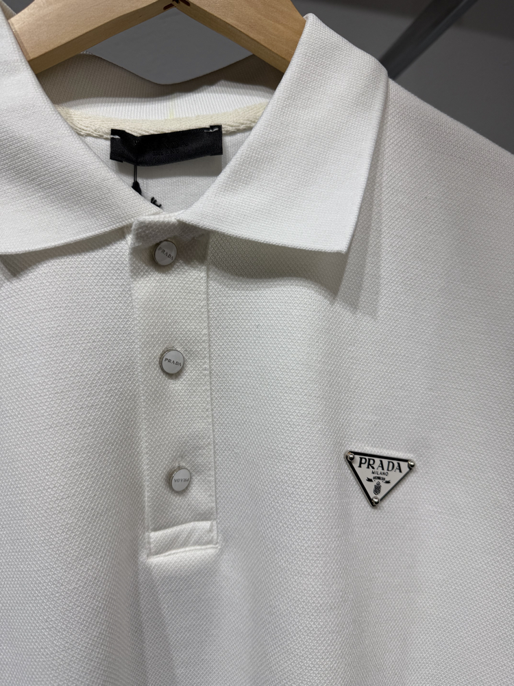 Prada Polo Yaka
